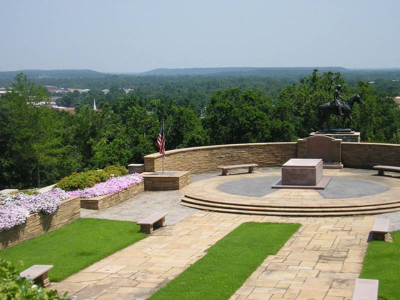 The "Riding Into the Sunset" equestrian statue at the Will Rogers Memorial Museum in Claremore, OK